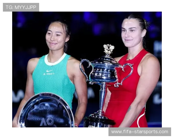 合影里的萨巴伦卡，自信、美丽、不输任何镜头，萨巴伦卡吧